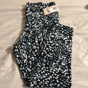 Old navy active balance leggings